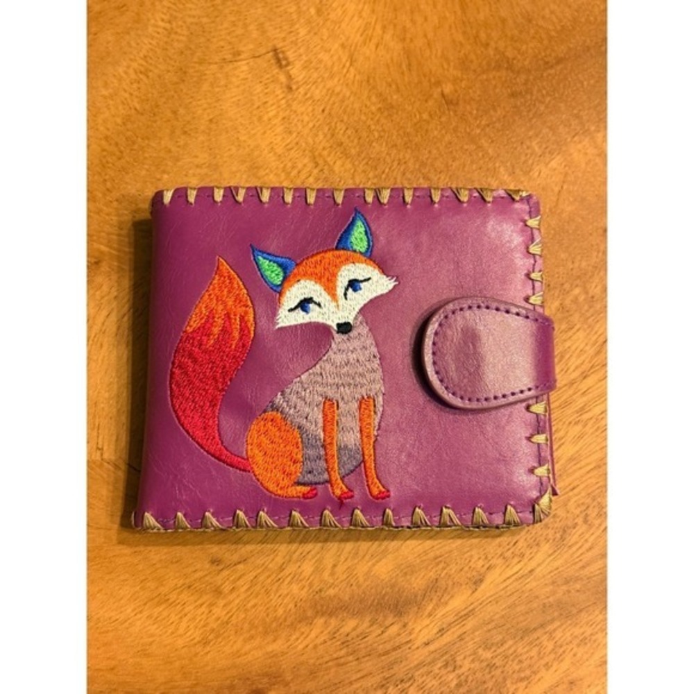 Lavishy Embroidered Fox Vegan Leather Bifold Wallet Purple NWOT